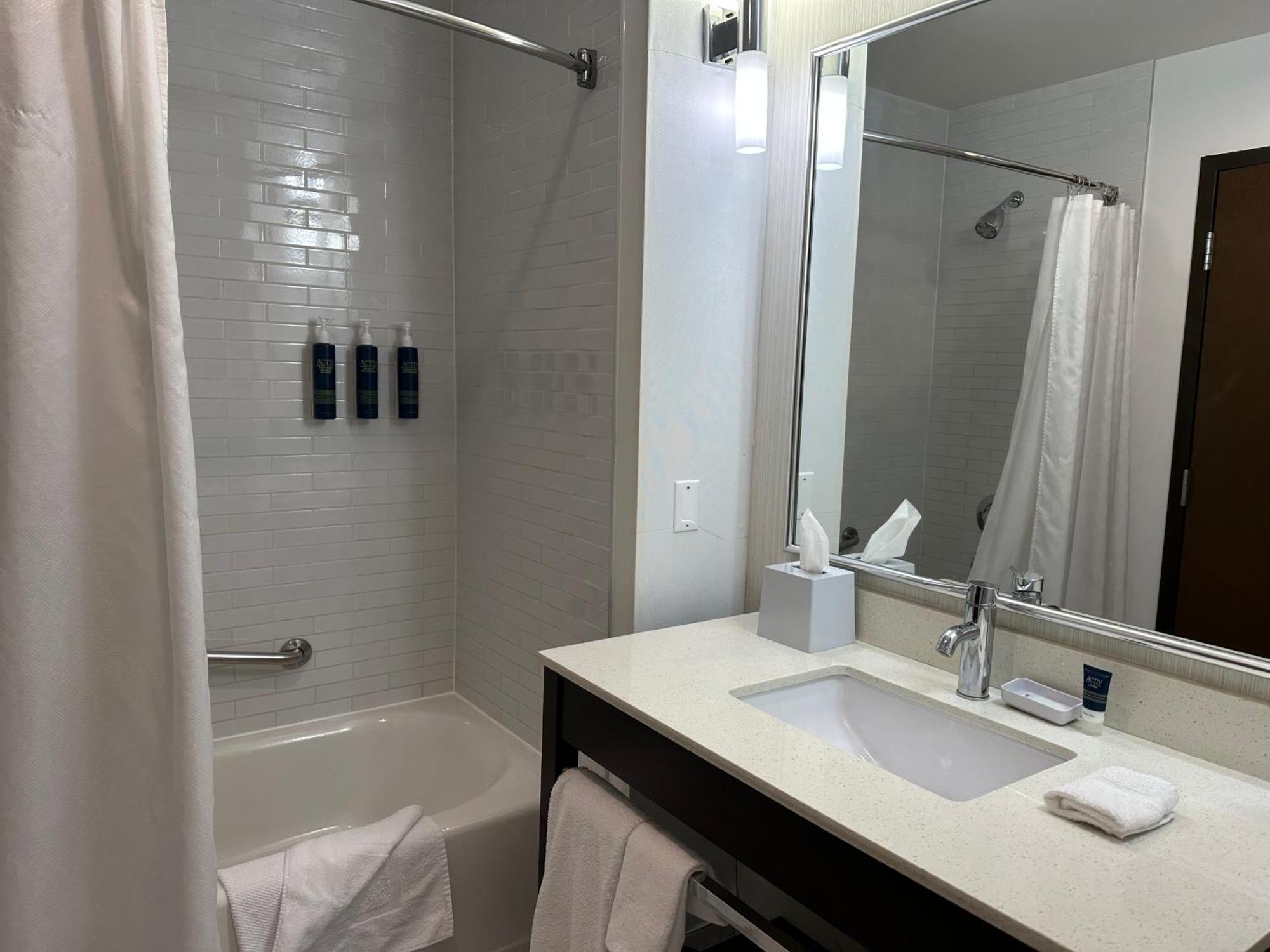 Four Points By Sheraton Edmonton Gateway Eksteriør bilde