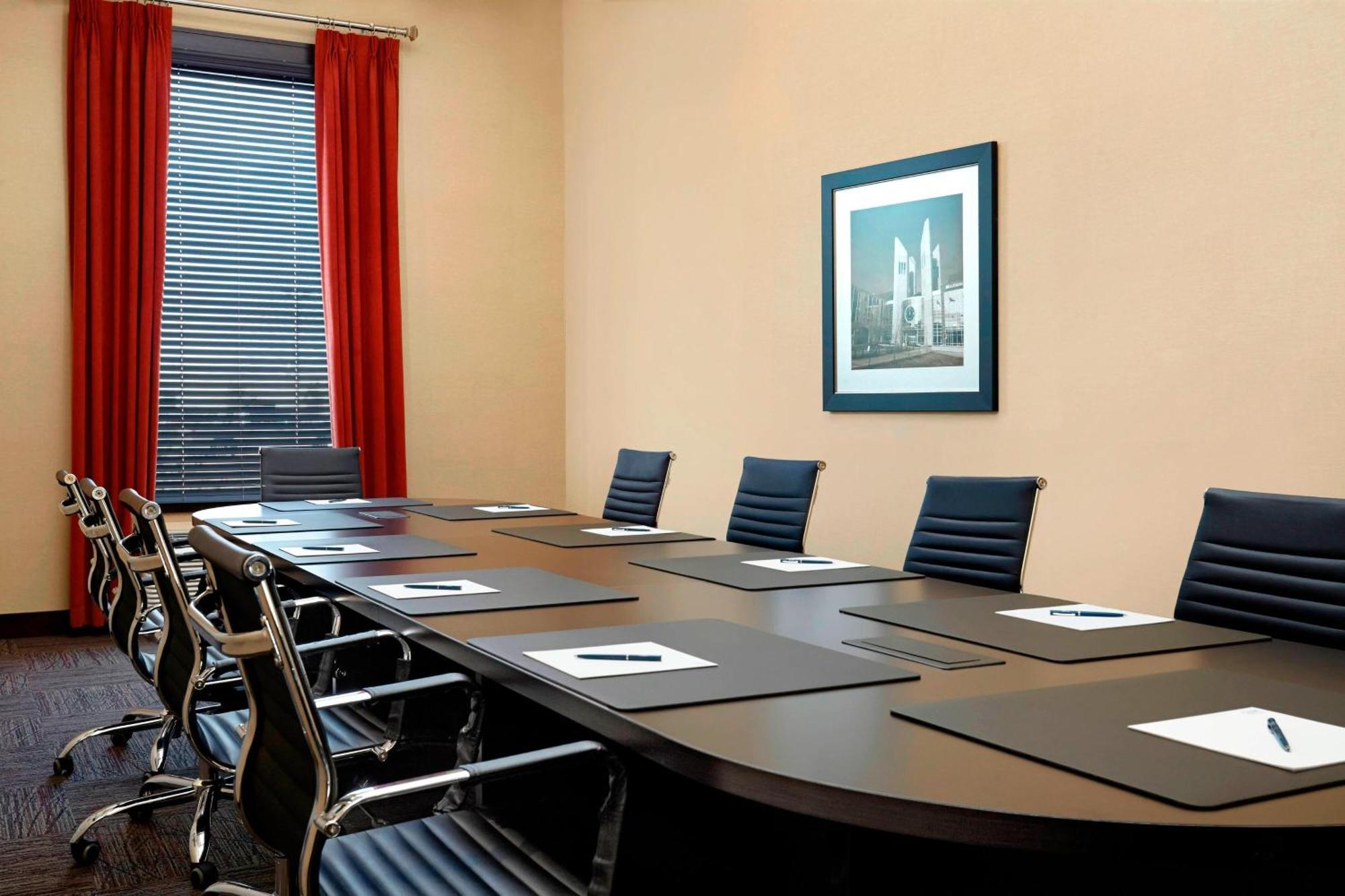 Four Points By Sheraton Edmonton Gateway Eksteriør bilde